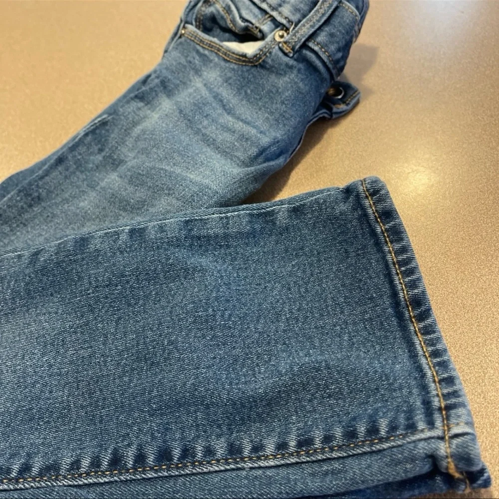 Old Navy girls denim jeans, boot cut size 5